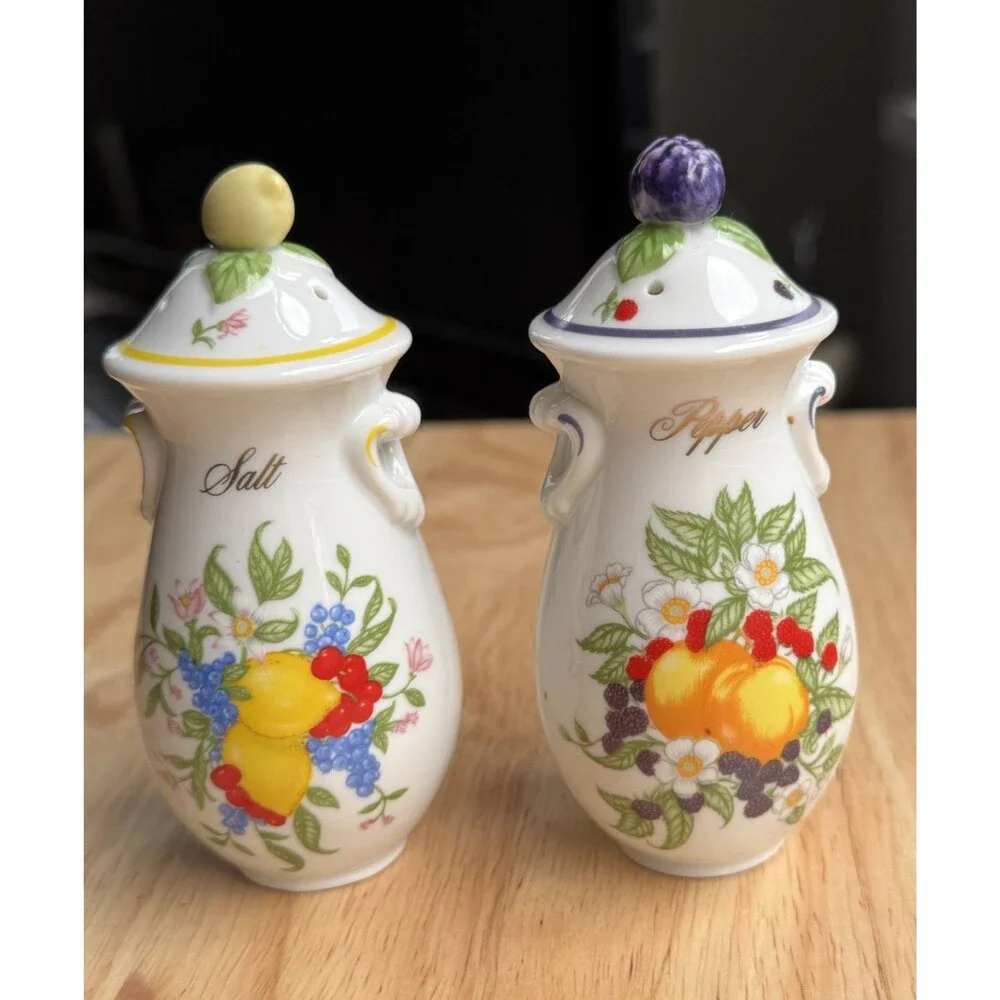 Lenox Salt and Pepper Shaker Orchard Giftware Collection Vintage Fruit